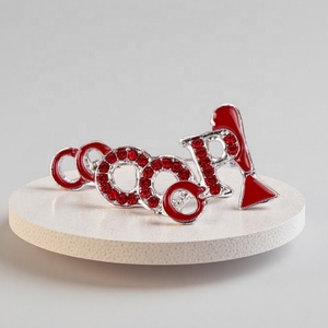 Nuovissima Collezione Fortitude: Gioielli Ispirati al Simbolo Greco DST per Donne, Decorati con Smalto Rosso e Strass, in Lega Traforata per Matrimoni e Feste - Product Image 3