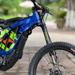 Vélo électrique Sur-Ron Light Bee X 2026, 60V 40Ah, moteur central 6kW, vitesse rapide 75km/h, moto tout-terrain pour adulte, haute performance - Product Image 2