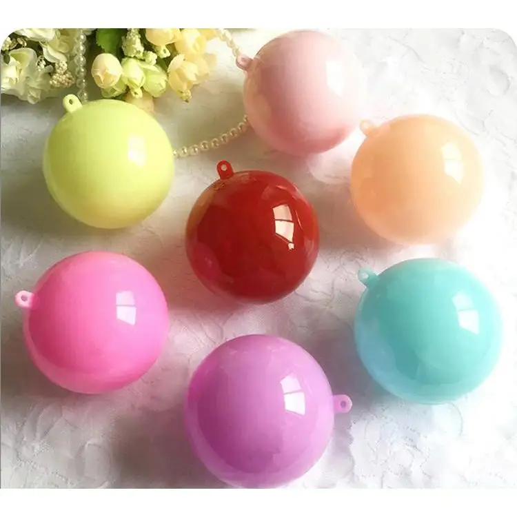 फैक्टरी मूल्य थोक रंगीन सजावटी आपूर्ति भंडारण हल्के सफेद खोखले प्लास्टिक खिलौना गेंद