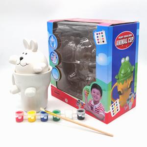 <span class=keywords><strong>Taza</strong></span> <span class=keywords><strong>de</strong></span> Cerámica y Esmalte Pintada a Mano <span class=keywords><strong>con</strong></span> Forma <span class=keywords><strong>de</strong></span> Vaca, <span class=keywords><strong>con</strong></span> 6 Pinturas y 1 Pincel para Niños - Product Image 5