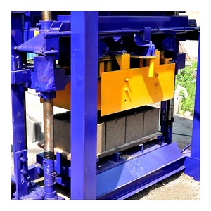 QTJ4-35 Pequeña Máquina Manual para Fabricar Bloques de Hormigón Huecos y Ladrillos de Pavimento, <span class=keywords><strong>Precio</strong></span> de Equipo para Bloques Sólidos, Fabricante de Líneas de Producción - Product Image 4