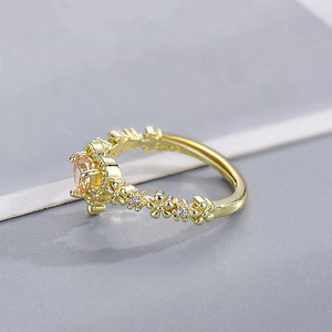 Anello Floreale a Cuore per Donne, Gioiello da Dito Romantico e alla Moda - Product Image 6