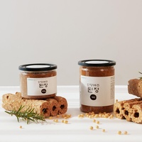 Doenjang Umami Kaya Rasa Dan Pasta Kedelai K-Food Dicampur Dengan Bumbu Pasta Korea Untuk Cita Rasa Asli