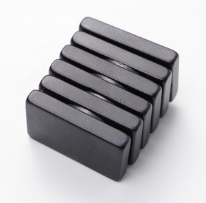 Époxy noir carré en vrac NdFeB aimant Super fort personnalisé excellent revêtement <span class=keywords><strong>isolant</strong></span> imperméable et antirouille N30-N55 - Product Image 1