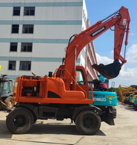 Excavadora de Ruedas Usada Doosan DH150W-7, Fabricada en Corea, Equipo de Construcción DH150W-7 en Venta - Product Image 3