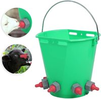 Seau d'alimentation pour vache en plastique à multiples embouts 8l seau d'alimentation pour lait d'agneau haute capacité seau d'alimentation pour lait de mouton seau d'alimentation pour bétail mouton