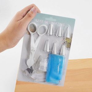 Juego de Boquillas Multifuncionales para Repostería, Herramientas para Decorar Pasteles y Cupcakes, Venta al Por Mayor - Product Image 3