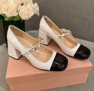 Élégantes chaussures Mary Jane à chaîne de perles, sandales à plateforme rayées noir et blanc pour femmes, à talons hauts, adaptées à diverses occasions - Product Image 6