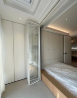 Ensemble de meubles de chambre modulaires avec système de rangement intégré, lit et bureau