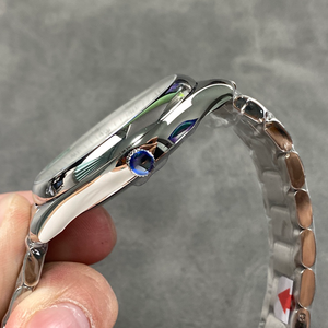 Reloj de Pulsera Elegante de Alta Calidad con Movimiento Mecánico Automático, Esfera de Cristal de Zafiro y Resistencia al Agua de 3 BAR - Product Image 3