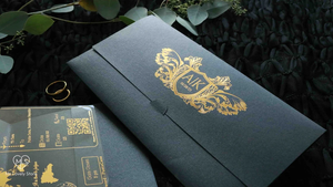 Invitation de <span class=keywords><strong>mariage</strong></span> à destination de <span class=keywords><strong>carte</strong></span> <span class=keywords><strong>d</strong></span>'<span class=keywords><strong>embarquement</strong></span> en feuille <span class=keywords><strong>d</strong></span>'or argentée violette Invitation en acrylique personnalisée pressée Invitation de billet unique - Product Image 4