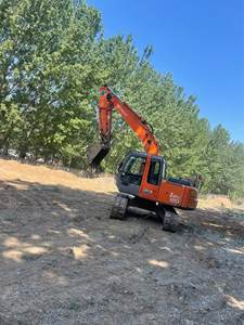 Excavadora Usada Hitachi ZX120 de 12 Toneladas, Maquinaria de Construcción con Acoplador Rápido - Product Image 4