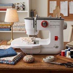 Machine à coudre compacte multifonction FHSM-519A pour jeans et tissus, facile à utiliser - Product Image 1