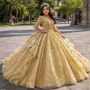 XS232 Elegante Vestido de Fiesta con Cuello en V, Borlas y Cristales, con Cola Larga - Product Image 1