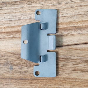 Support de fixation et de positionnement en tôle estampée sur mesure pour machines industrielles - Product Image 2