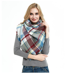 Écharpe carrée en laine à carreaux pour femme, châle chaud d'hiver avec bordure à franges - Product Image 1