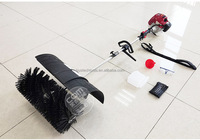 Machine de Balayage Portable pour l'Entretien des Gazon Artificiel 2/4 Temps avec Brosse pour les Terrains de Football et de Soccer Outils de Pelouse Sportive