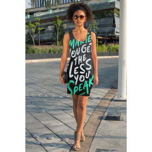 QUOTE Abito con Taglio e Cucitura Sublimati - Product Image 1