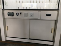 Hotte de laboratoire personnalisée en PP résistante aux acides et aux alcalis pour la ventilation de sécurité des laboratoires chimiques