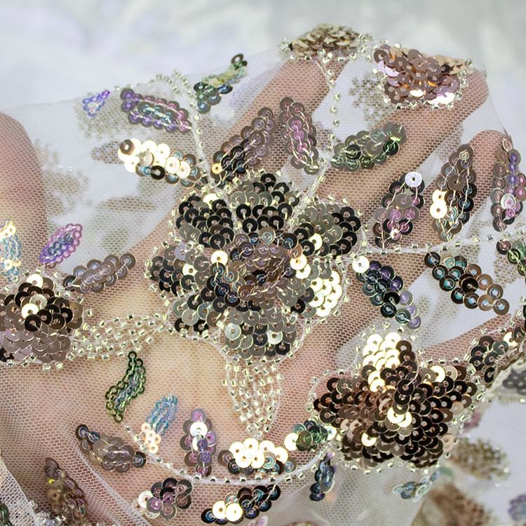 สีเขียวอ่อน