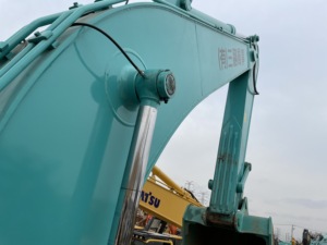 Pelle hydraulique sur chenilles Kobelco SK200LC d'occasion Capacité du godet de 21 tonnes, 1 m³ Pelles d'occasion Plus grand fournisseur Shanghai - Product Image 3