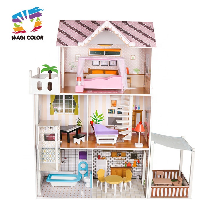 В продаже детский большой деревянный кукольный домик с садом W06A412