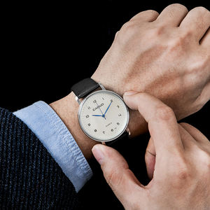 공장 직접 판매 가격 최고의 간단한 얇고 읽기 쉬운 남성 여성 연인의 일본 석영 드레스 시계 판매 - Product Image 2