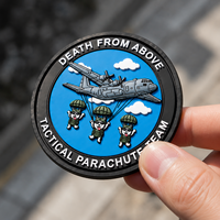 Patch PVC 3D personnalisé en relief pour Husky de dessin animé avec parachute, en caoutchouc imperméable et velcro amovible pour sacs, chapeaux et vêtements