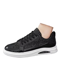Chaussures de marche pour hommes en cuir verni métallisé à semelle épaisse, grandes tailles 39-46, résistantes à l'usure, baskets décontractées personnalisables pour le printemps