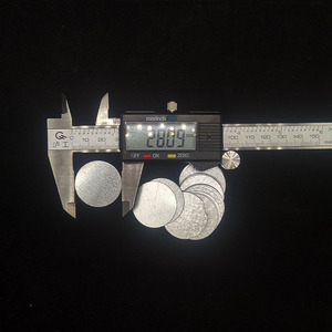 แผ่นยึดตาข่ายลวดเหล็กสำหรับตะปูเหล็ก ST18 แบบแผ่นกลม บรรจุถุง 5 กก. 20 กก. - Product Image 1