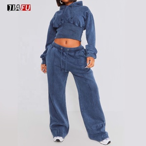 Completo da <span class=keywords><strong>donna</strong></span> in pile di alta qualità: Felpa crop con cappuccio e pantaloni a gamba larga in maglia - Product Image 2