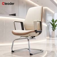 Chaise de bureau exécutive en cuir ergonomique rembourrée avec base en métal pour salle de conférence et réunion, idéale pour les visiteurs et les invités.