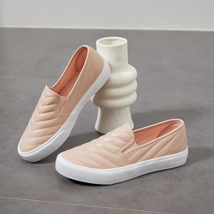 סיטונאי Xustom לוגו גבירותיי רך עור רקום טריז העקב להחליק על דירות נעליים יומיומיות לנשים חדש סגנון - Product Image 4