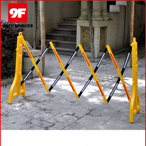 Barrera de Seguridad Vial Expandible de HDPE de Alta Visibilidad, Color Amarillo, Rellenable con Agua, con Luz, de Fábrica - Product Image 5