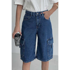 Shorts cargo en jean pour femme Sloane, longueur mi-longue, délavage foncé, 100% coton, style simple - Product Image 4