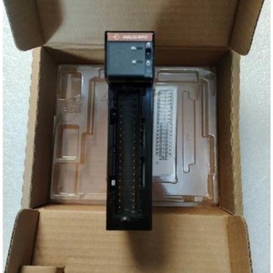 Module d'entrée analogique série 1769 PLC ACG Interface IP54 pour l'automatisation industrielle - Product Image 2