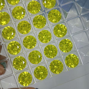 Garnata de Yttrium Aluminio (YAG) Sintética Cultivada en Laboratorio, Color Amarillo Fluorescente, Corte Redondo, para Joyería - Product Image 4
