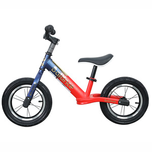 Vélo d'équilibre en métal pour enfants de 2 <span class=keywords><strong>à</strong></span> 4 ans ; Trottinette <span class=keywords><strong>à</strong></span> <span class=keywords><strong>trois</strong></span> <span class=keywords><strong>roues</strong></span> pour tout-petits, pour marcher et glisser ; Vélo sans pédales pour courir et rouler - Product Image 5