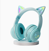 Headphone telinga kucing kartun warna-warni gradasi, headphone gaming latensi rendah tahan air IPX-6 dengan lampu LED
