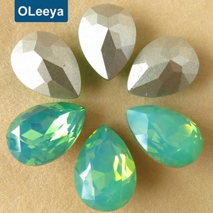 Piedra de Diamante de Vidrio Sintético de Color Ópalo Verde en Forma Ovalada de 4*6mm, 8*10mm, 6*8mm, Precio de Fábrica, para Móviles - Product Image 1