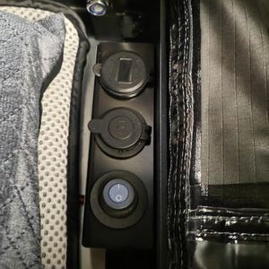 خيمة عائلية كبيرة قابلة للنفخ كبيرة جدًا للتخييم على السطح بقشرة صلبة خيمة صيفية على شكل حلقة د لتعزيز امتصاص الصدمات للأبازيم متعددة - Product Image 5