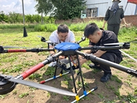 EFT E610P Drone de transport logistique à longue autonomie, pliable, avec châssis en fibre de carbone, 6 rotors, charge utile de 10 kg, kit de drone de transport industriel