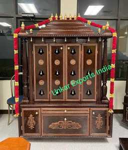 Le temple Chola Pooja Mandpam Chola. Avec Cabinet Divine Dual Tone Polonais Teck Bois Temple Design Exotique Sculpté à la Main Température Indienne - Product Image 2