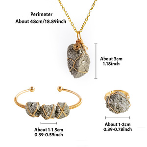 Conjunto <span class=keywords><strong>de</strong></span> Collar, <span class=keywords><strong>Pulsera</strong></span> y Anillo <span class=keywords><strong>de</strong></span> Pirita Natural, Joyería <span class=keywords><strong>de</strong></span> Cristal Curativa Envuelta en Alambre Dorado, Joyería <span class=keywords><strong>de</strong></span> Cristal Natural - Product Image 2