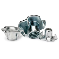 Tuerca en T DIN1624 de 4 Puntas M4 M6, Tuerca de Inserción de Cuatro Garras de Acero Galvanizado con Recubrimiento de Zinc, Clase 4.8, para Muebles y Carpintería