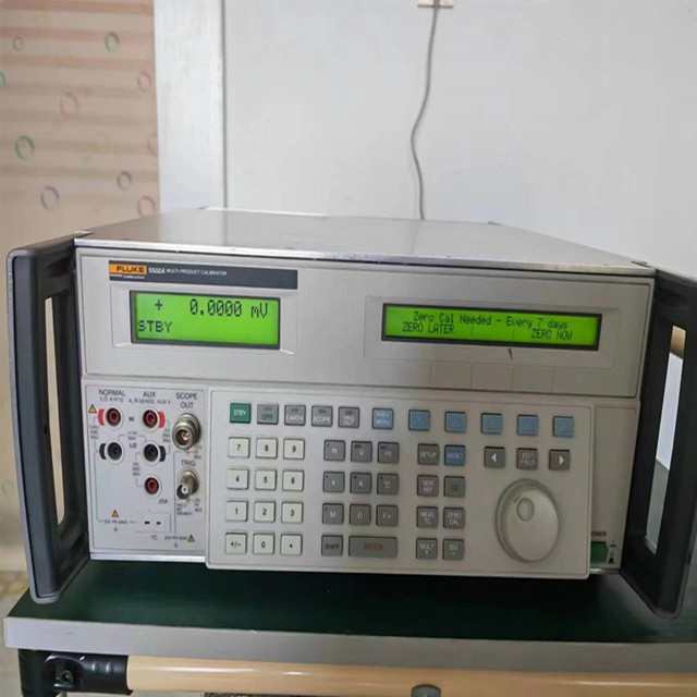 Fluke 5502A Multi-Product Calibrator