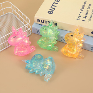 80 Diseños de Juguetes Sensoriales Antiestrés de Maltosa, Juguetes Blandos de Descompresión, Juguetes Sensoriales de Axolotl Coloridos, Juguetes Blandos de Pata de Gato para Apretar - Product Image 4