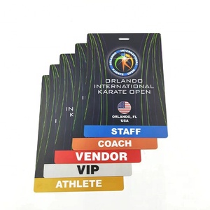 Tarjeta laminada de plástico PVC de tamaño personalizado, tarjeta de identificación de personal de trabajo para eventos de plástico <span class=keywords><strong>con</strong></span> pases VIP de cordón - Product Image 1