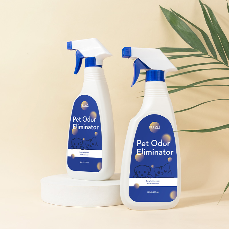 03 Spray anti-odeurs pour animaux de compagnie