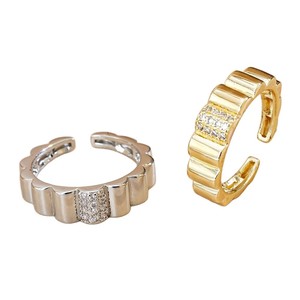 Anello regolabile con design personalizzato, gioiello unisex alla moda per tutti i giorni - Product Image 1